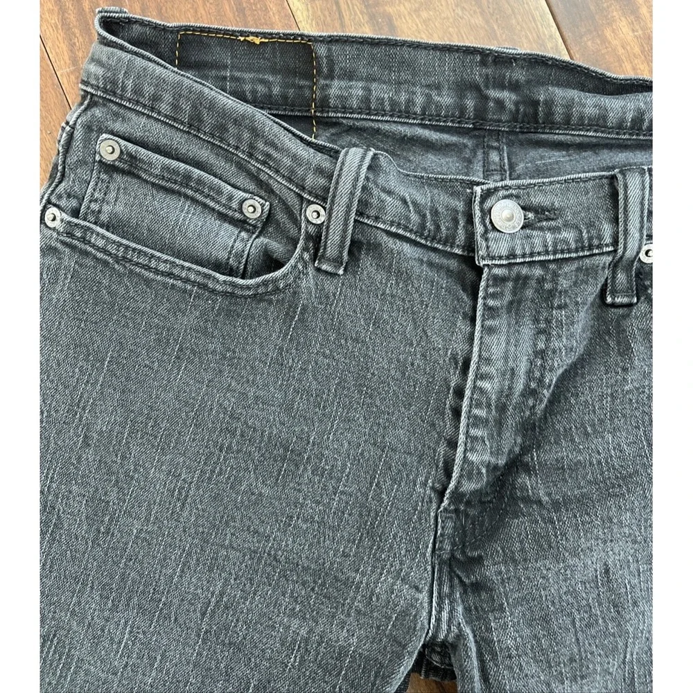 Mens levi strauss  Black 514 size 32x 30 zip fly straight leg 5 pocket cotton